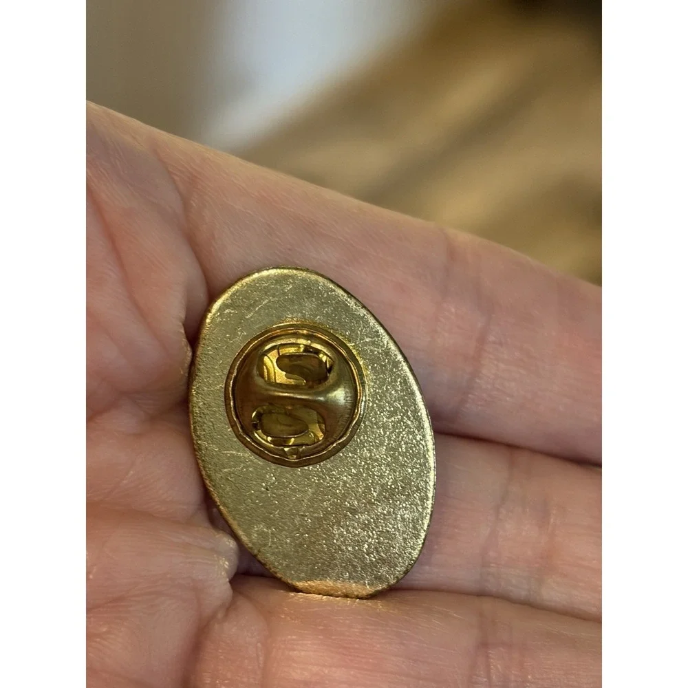 Vintage Angel Enamel Oval Gold Tone Lapel Hat Pin Religious Celestial Jewelry
